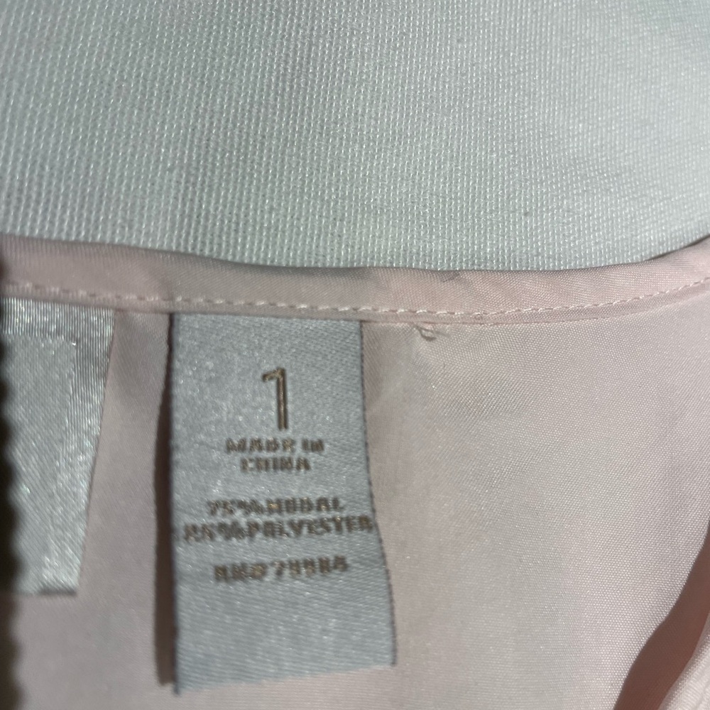 Chico’s Elegant Petal Pink Sleeveless Shell Top Size 1 - Picture 8 of 9